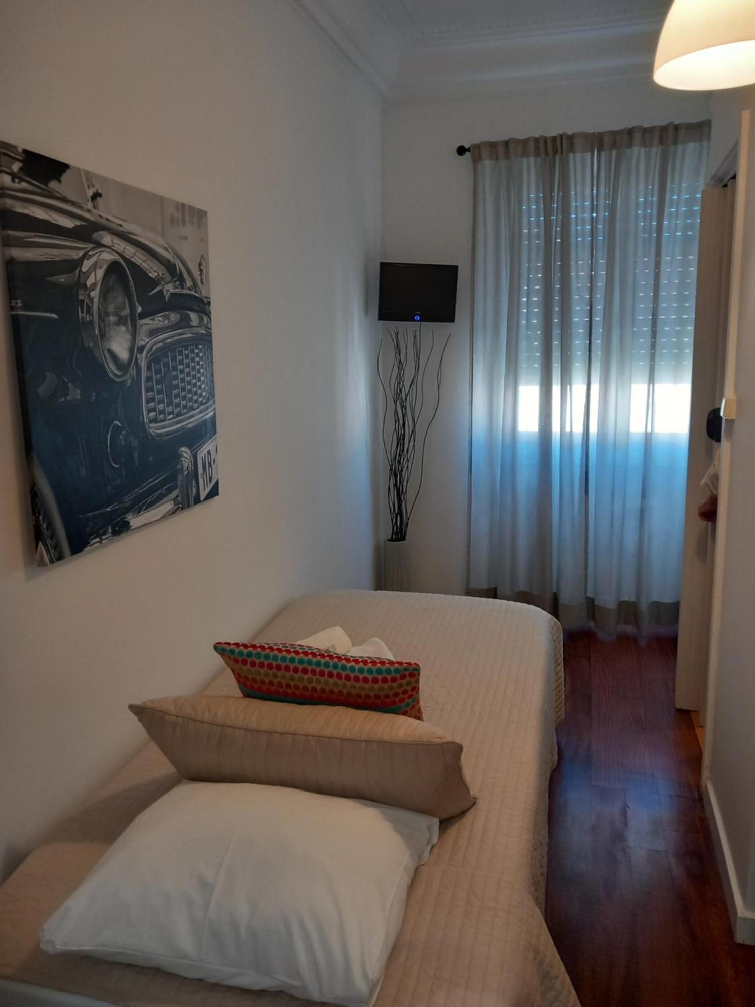 Guest House Guerra Junqueiro Lisbon Exterior photo